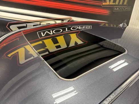 Used 2018 Dodge Challenger SXT Plus image 7