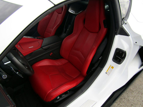 Used 2022 Chevrolet Corvette Stingray Preferred Cpe w/ Z51 Performance Package image 9
