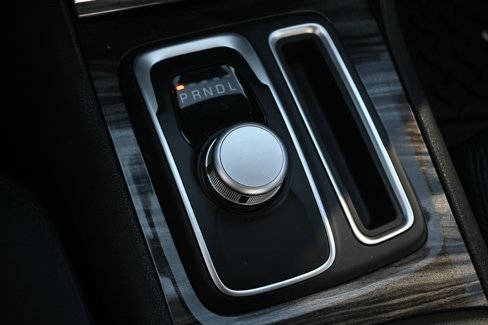 Used 2022 Chrysler 300 Touring w/ Sport Appearance Package image 10