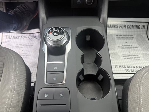 Used 2020 Ford Escape SE image 18