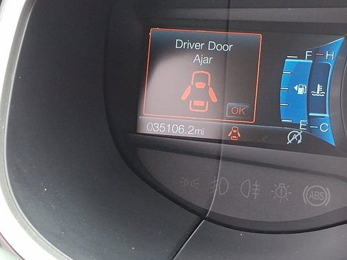 Used 2021 Ford Edge SE image 21