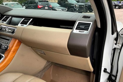 Used 2011 Land Rover Range Rover Sport HSE LUX image 18