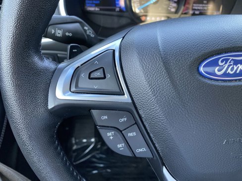 Used 2020 Ford Edge Titanium w/ Canadian Touring Package image 34