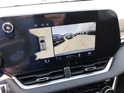 New 2025 Chevrolet Equinox LT w/ Safety and Technology Package image 23