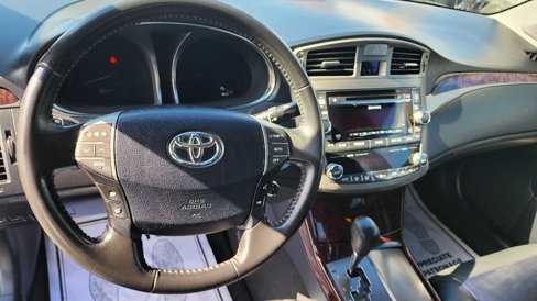 Used 2011 Toyota Avalon image 9