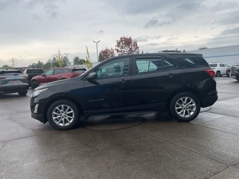 Used 2021 Chevrolet Equinox LS image 4