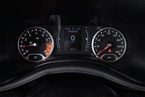 Used 2018 Jeep Renegade Latitude w/ Cold Weather Group image 24