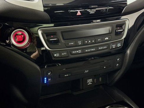Used 2016 Honda Pilot Elite image 43