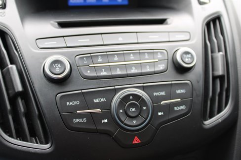 Used 2017 Ford Focus SE image 21