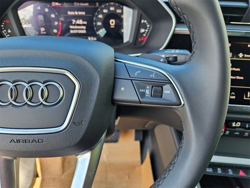 New 2025 Audi Q3 2.0T Premium image 12