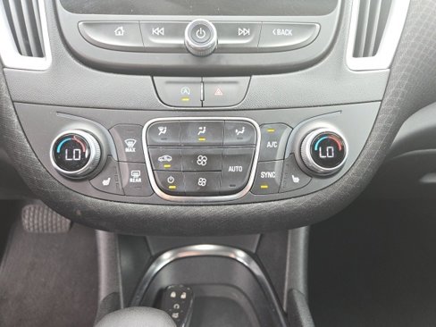 Used 2024 Chevrolet Malibu LT image 34