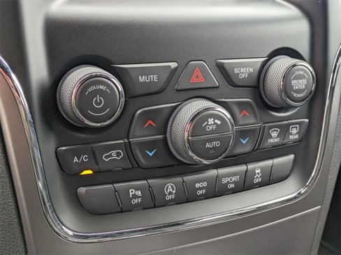 Used 2018 Jeep Grand Cherokee Laredo image 22