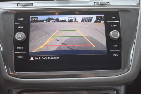 Used 2021 Volkswagen Tiguan SE image 26