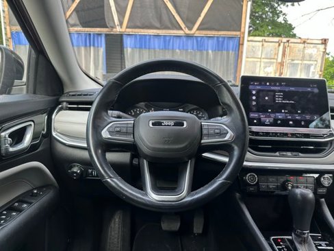 Used 2022 Jeep Compass Limited image 21