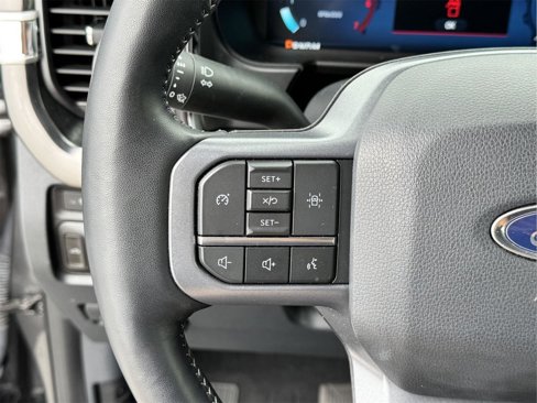 Used 2023 Ford F250 Lariat w/ Tremor Off-Road Package image 37
