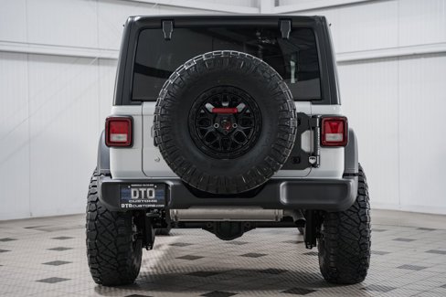 Used 2024 Jeep Wrangler Sport image 6