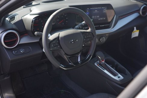 New 2025 Chevrolet Trax RS image 25
