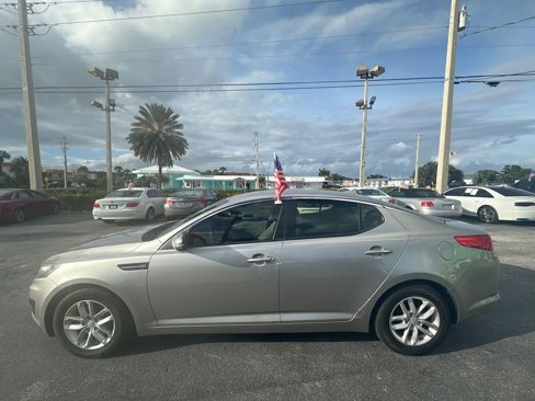 Used 2013 Kia Optima LX image 3