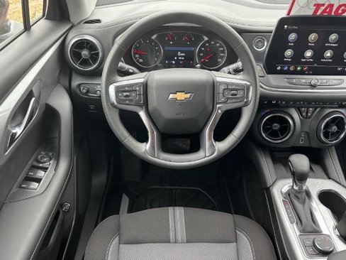 New 2025 Chevrolet Blazer LT w/ Convenience Package image 4