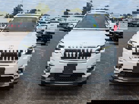 Used 2020 Jeep Cherokee Limited image 9