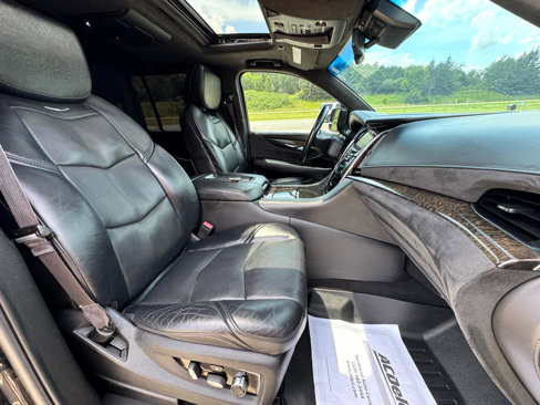 Used 2015 Cadillac Escalade ESV Platinum image 18