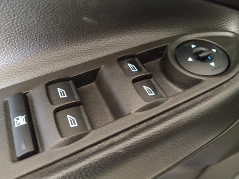 Used 2018 Ford Escape SE image 27