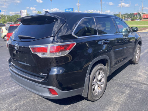 Used 2016 Toyota Highlander Plus image 3