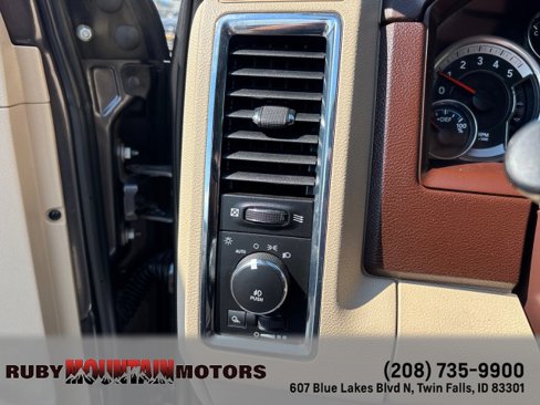 Used 2016 RAM 1500 Laramie w/ Convenience Group image 14