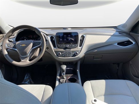 Used 2022 Chevrolet Malibu LT image 16