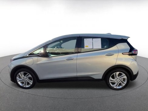 Used 2023 Chevrolet Bolt LT w/ Driver Confidence Package image 9