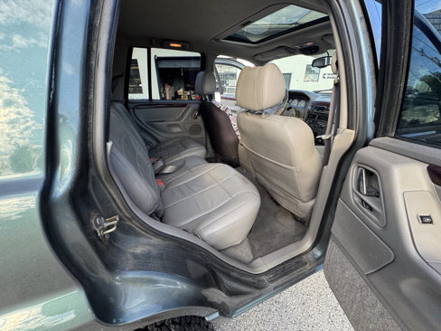 Used 2004 Jeep Grand Cherokee Limited w/ Cold Weather Group image 63