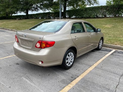 Used 2010 Toyota Corolla image 2