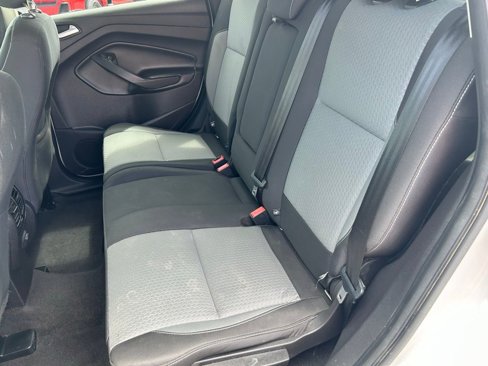 Used 2017 Ford Escape SE image 13