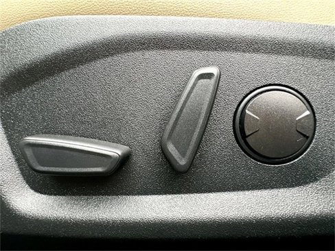 Used 2021 Ford Edge SEL w/ Convenience Package image 18