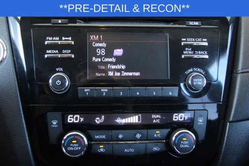 Used 2017 Nissan Rogue SV image 12