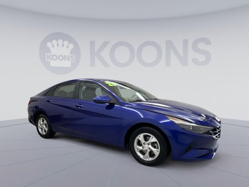Used 2023 Hyundai Elantra SE image 7