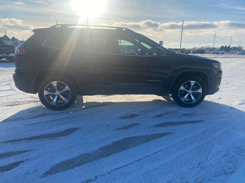 Used 2019 Jeep Cherokee Limited w/ Luxury Group image 7