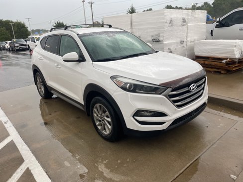 Used 2017 Hyundai Tucson SE image 2