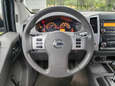 Used 2014 Nissan Frontier S image 19