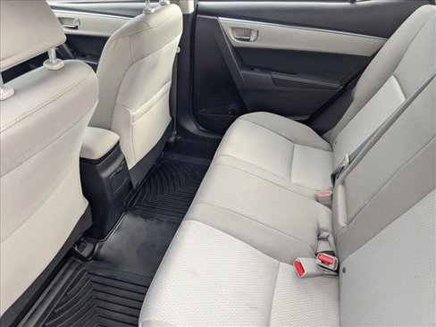 Used 2016 Toyota Corolla LE image 16