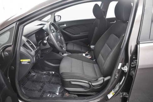 Used 2018 Kia Forte LX image 11