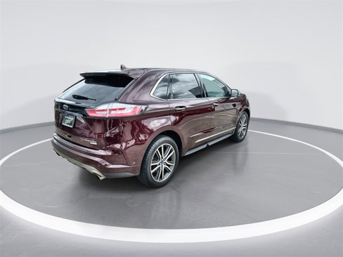 Used 2019 Ford Edge Titanium w/ Equipment Group 301A image 8