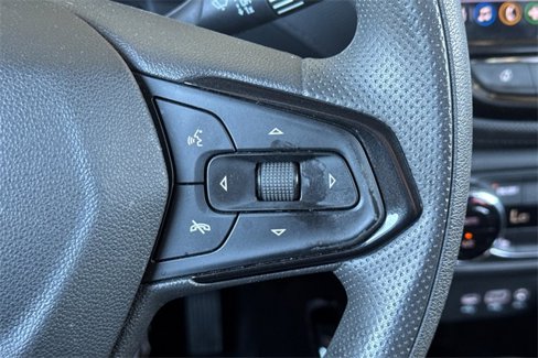 Used 2022 Chevrolet TrailBlazer LT w/ Convenience Package image 36