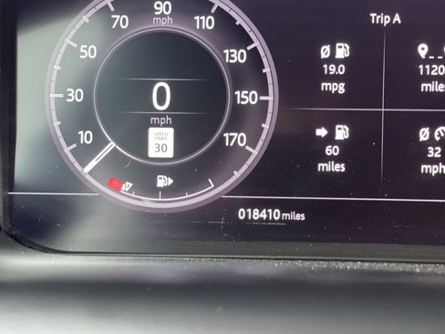Used 2020 Land Rover Discovery Sport SE R-Dynamic image 12