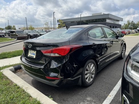 Used 2015 Hyundai Elantra SE w/ Option Group 03 image 4