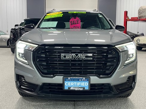 Certified 2023 GMC Terrain SLE w/ Driver Convenience Package image 7