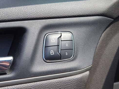 Used 2017 Lincoln MKC Premiere image 22