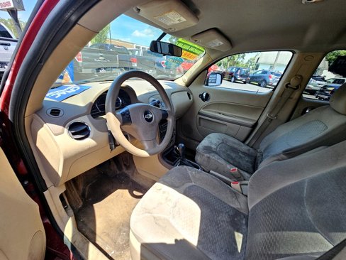 Used 2009 Chevrolet HHR LT image 17