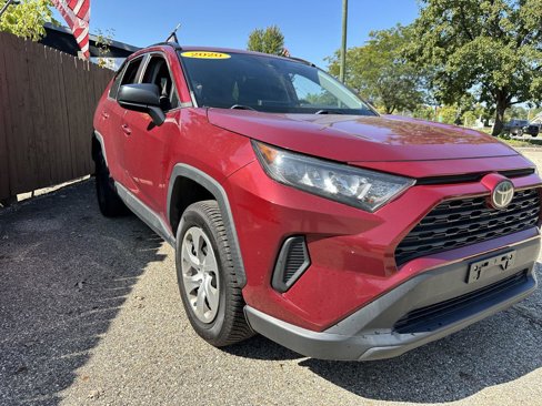 Used 2020 Toyota RAV4 LE image 17