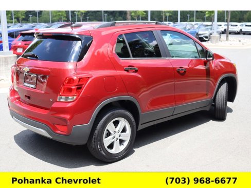 Used 2019 Chevrolet Trax LT w/ Sun & Sound Package image 7